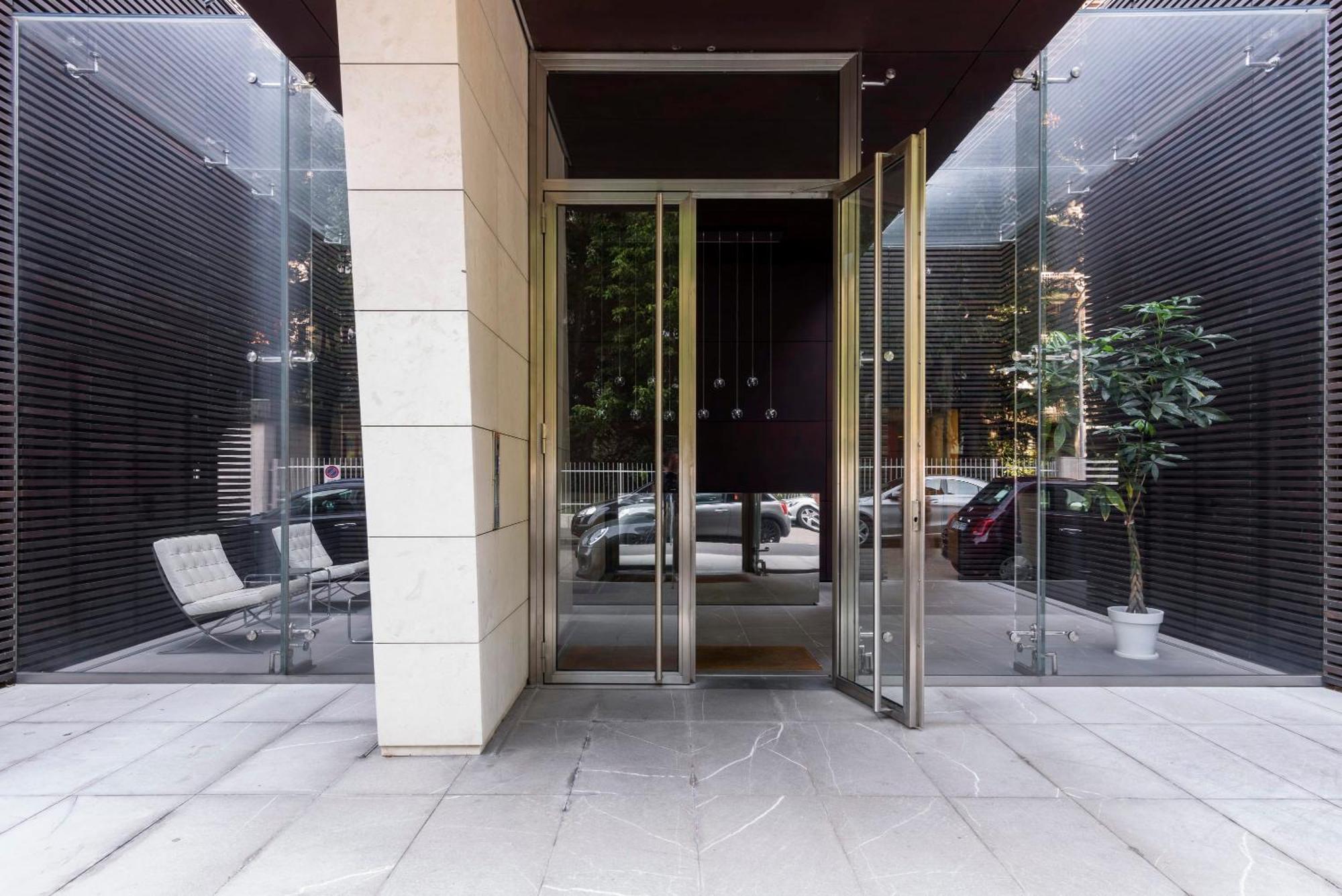 Luxury Flat With Pool Gym Spa Parking - Unit9b * Mailand