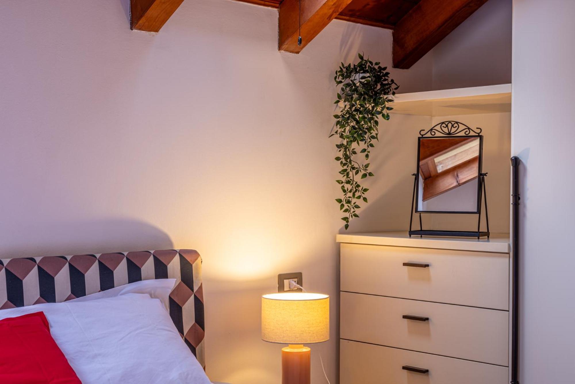 Romantic Navigli - 15min Duomo - Free Parking Leilighet *