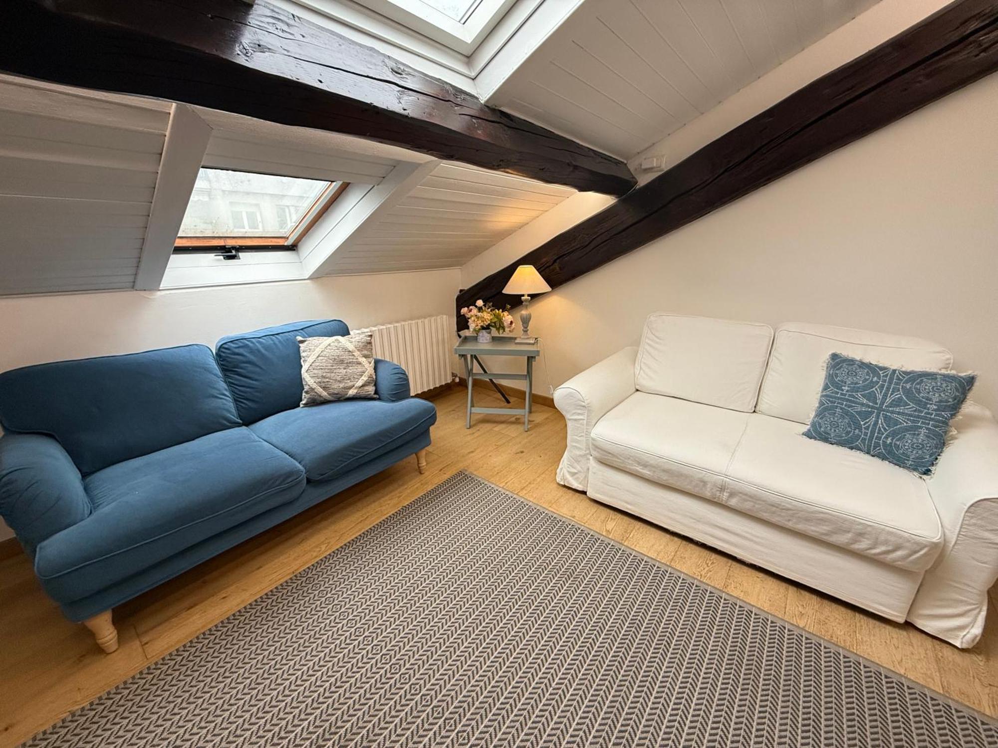 Shabby Chic Attic In Casa vacanze