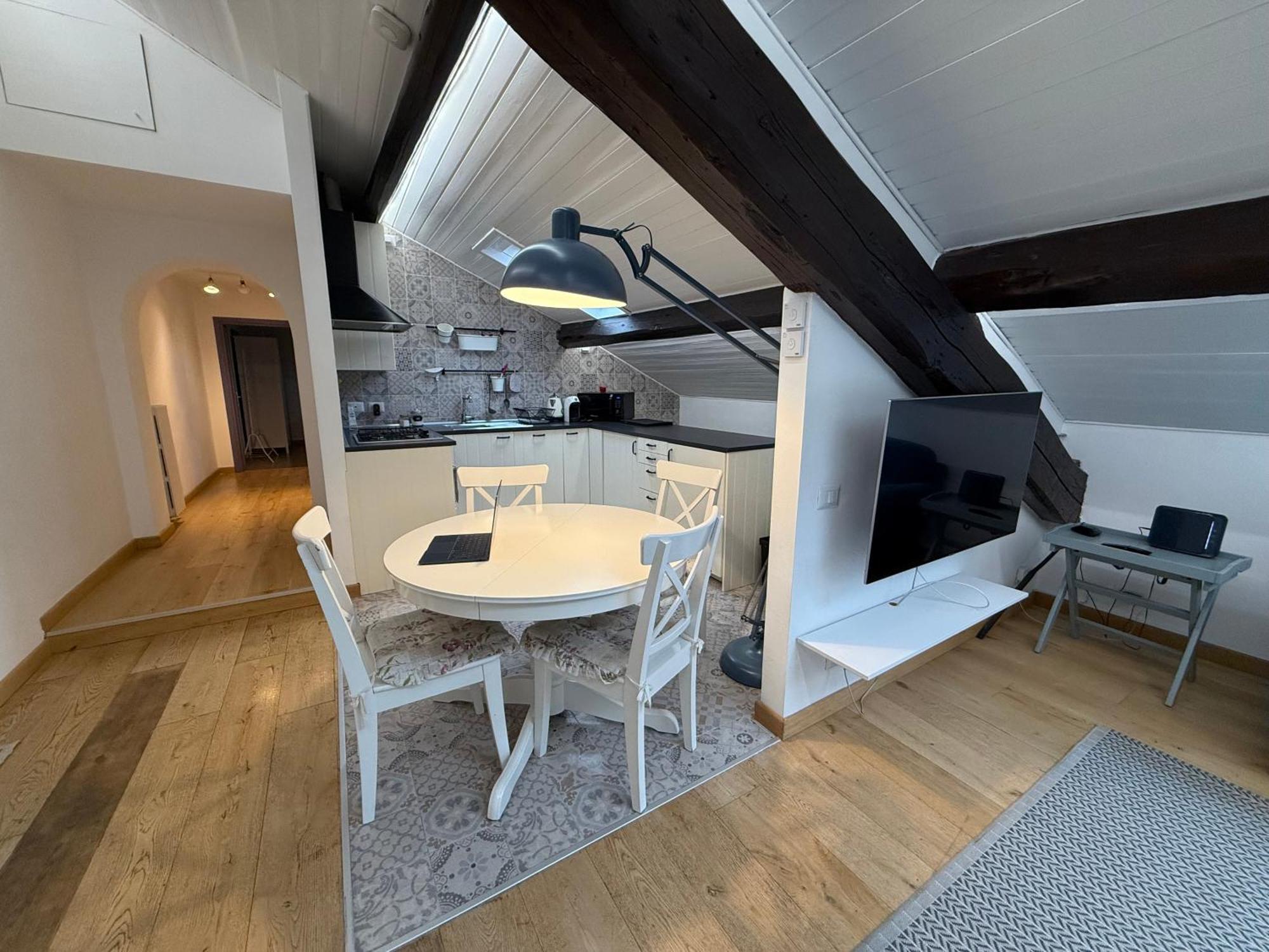 Shabby Chic Attic In Casa vacanze *