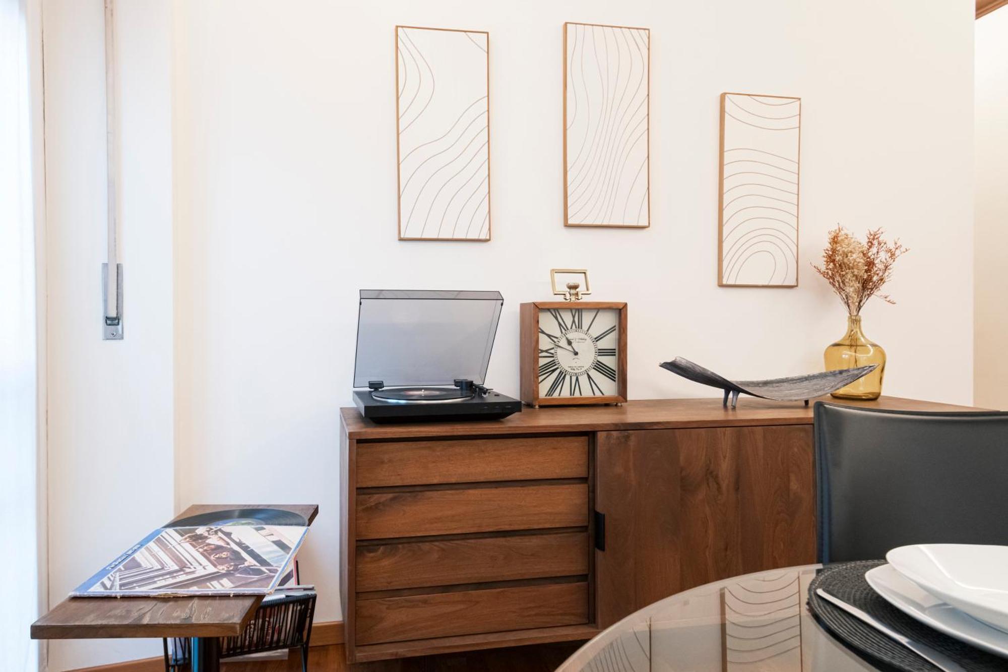 Lejlighed Easylife - Pearl With Balcony On Ticinese District Milano