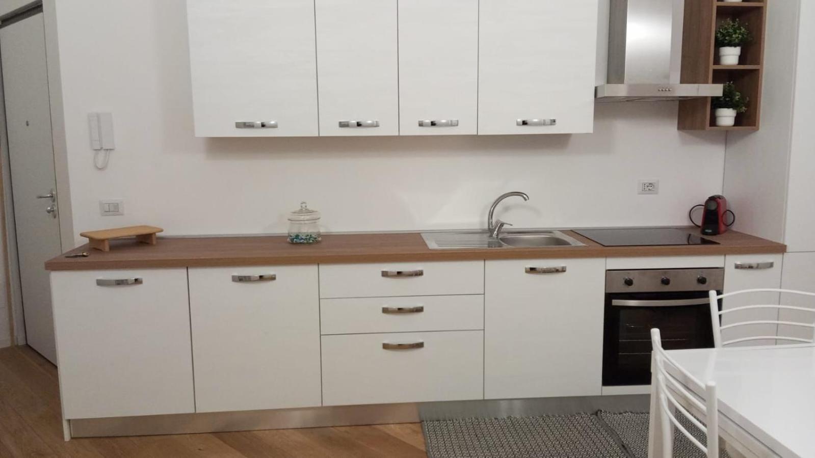 Ermes Anacreonte Leilighet Milano