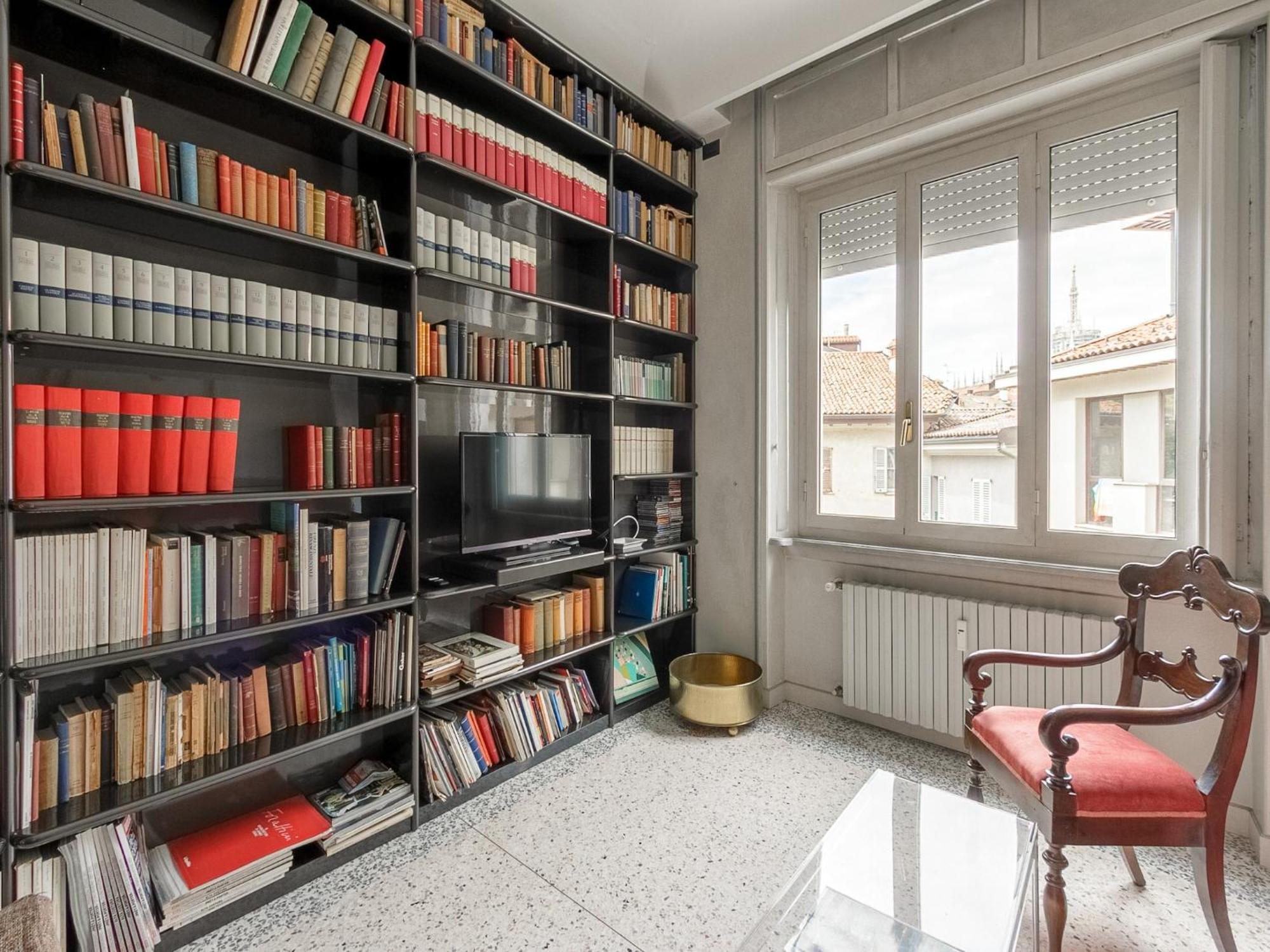 Appartamento Centro Via Della Signora Milano
