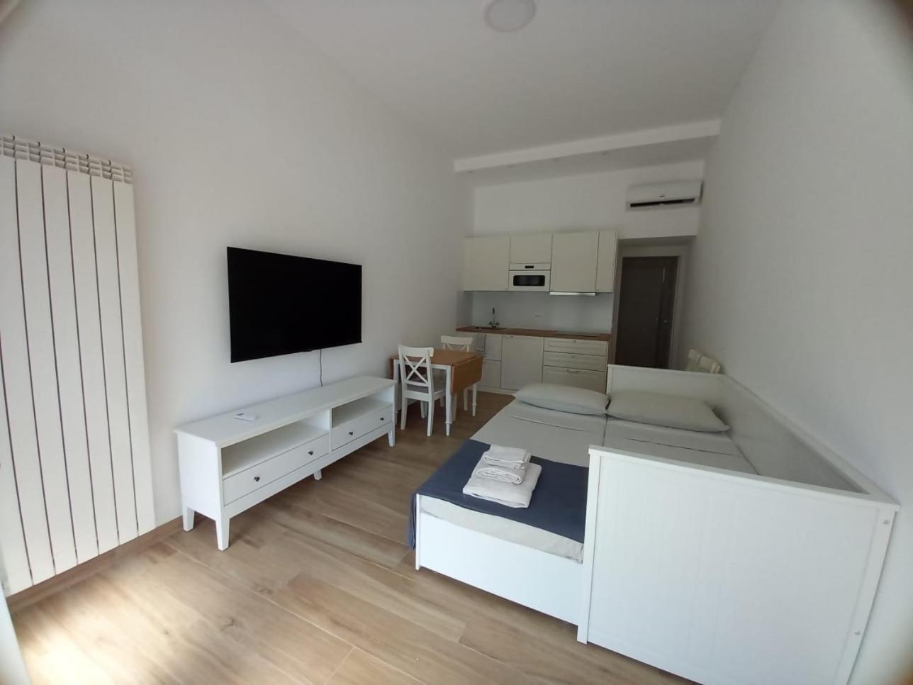 Logical Via P Rossi 19 Apartment Mailand
