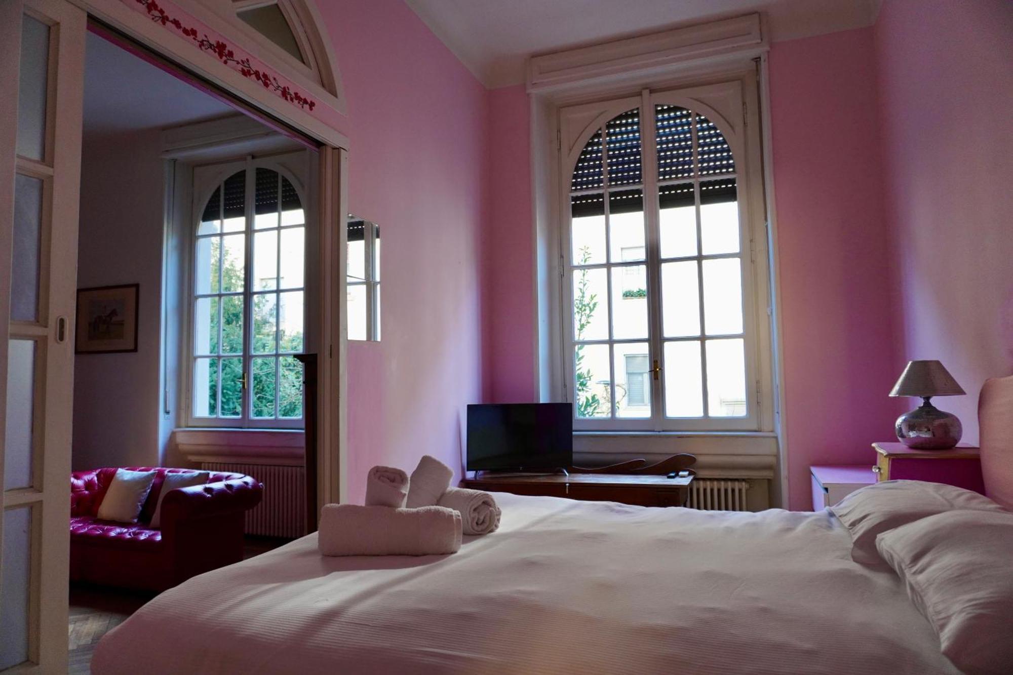 Eschilo In Rosa: Charme E Design Appartamento