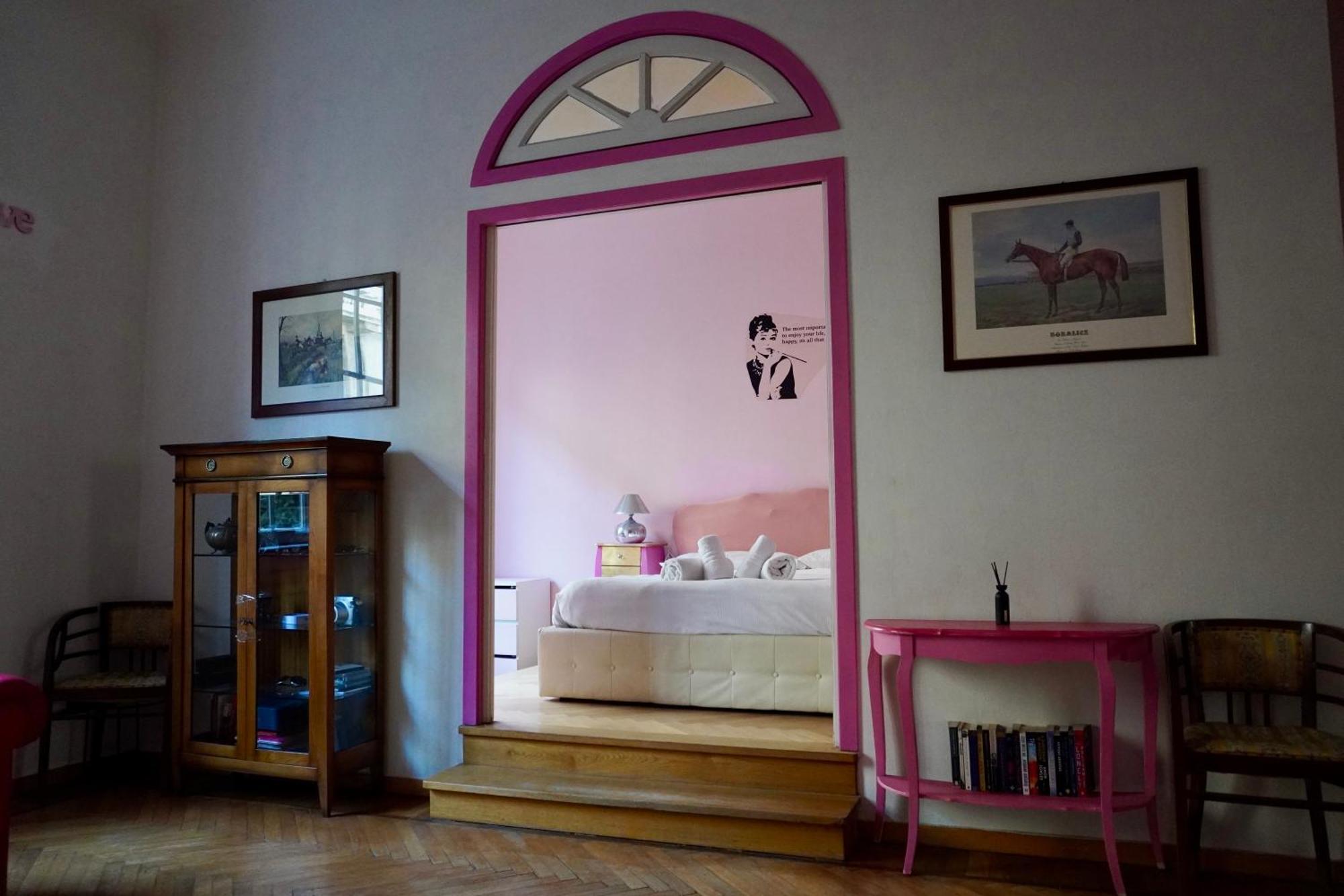 Eschilo In Rosa: Charme E Design * Milano