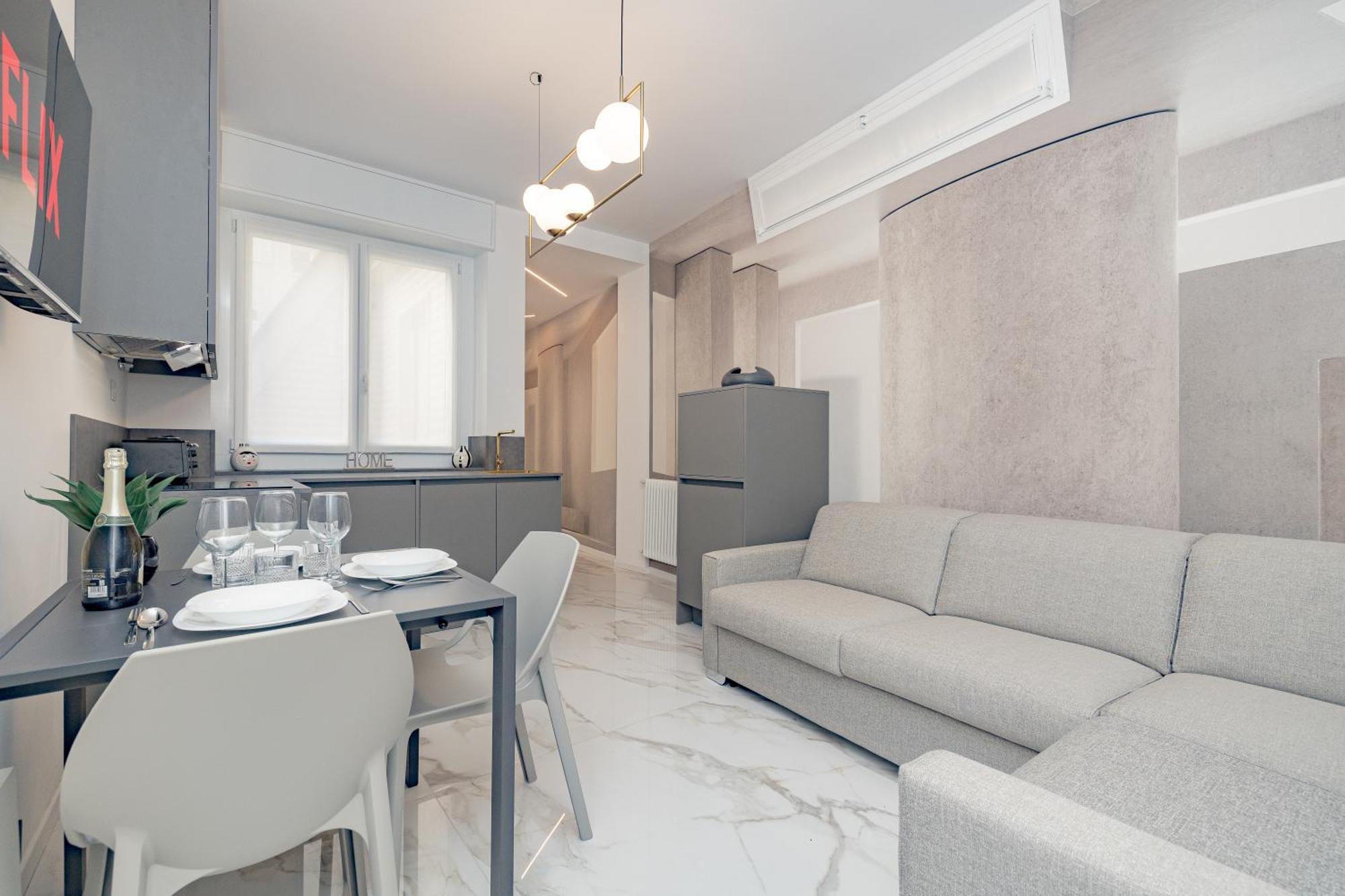 4co4 - Duomo - Luxurious - Large - Milaan