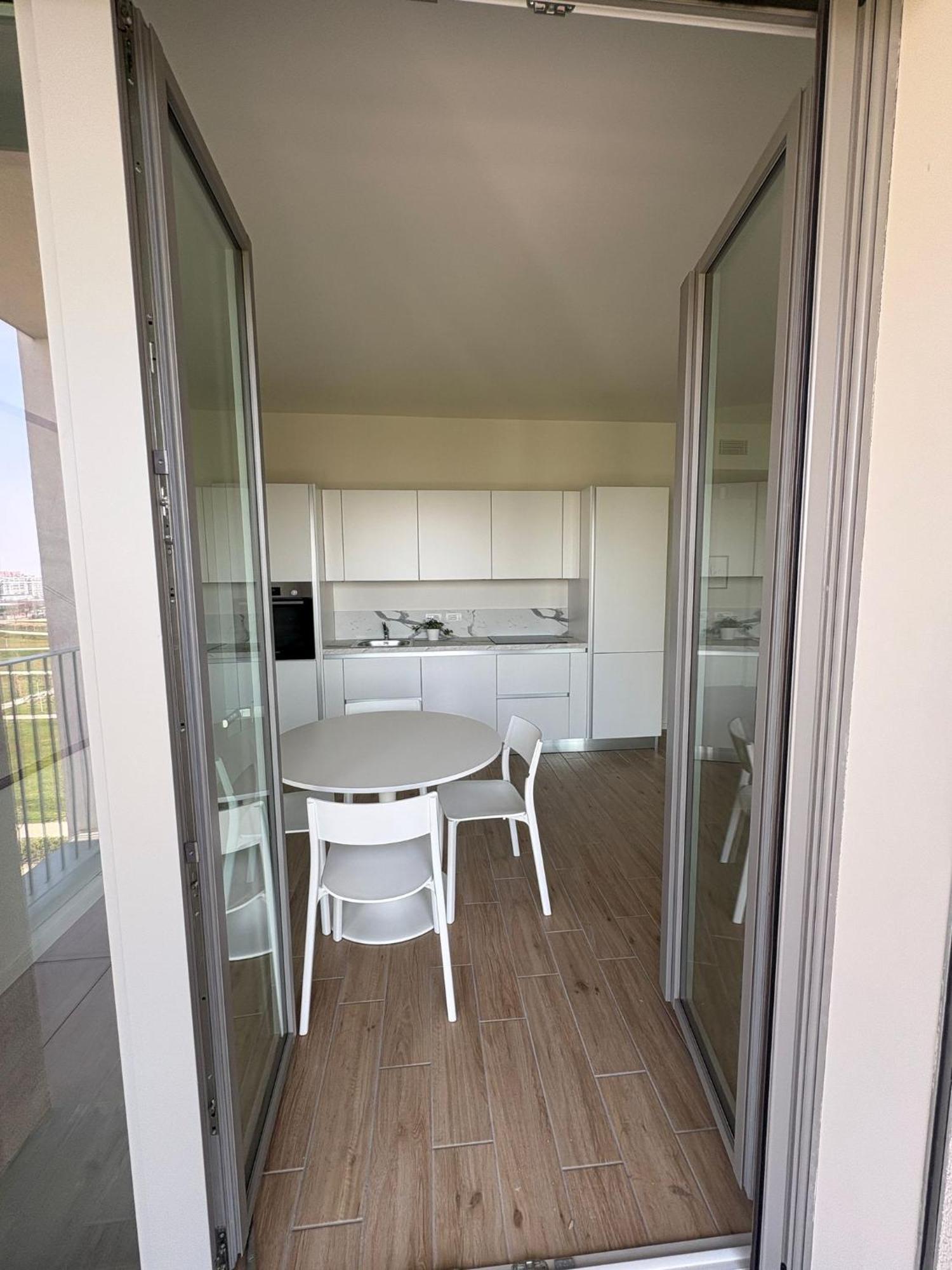 Panorama - Luminous With Private Garage * Milaan