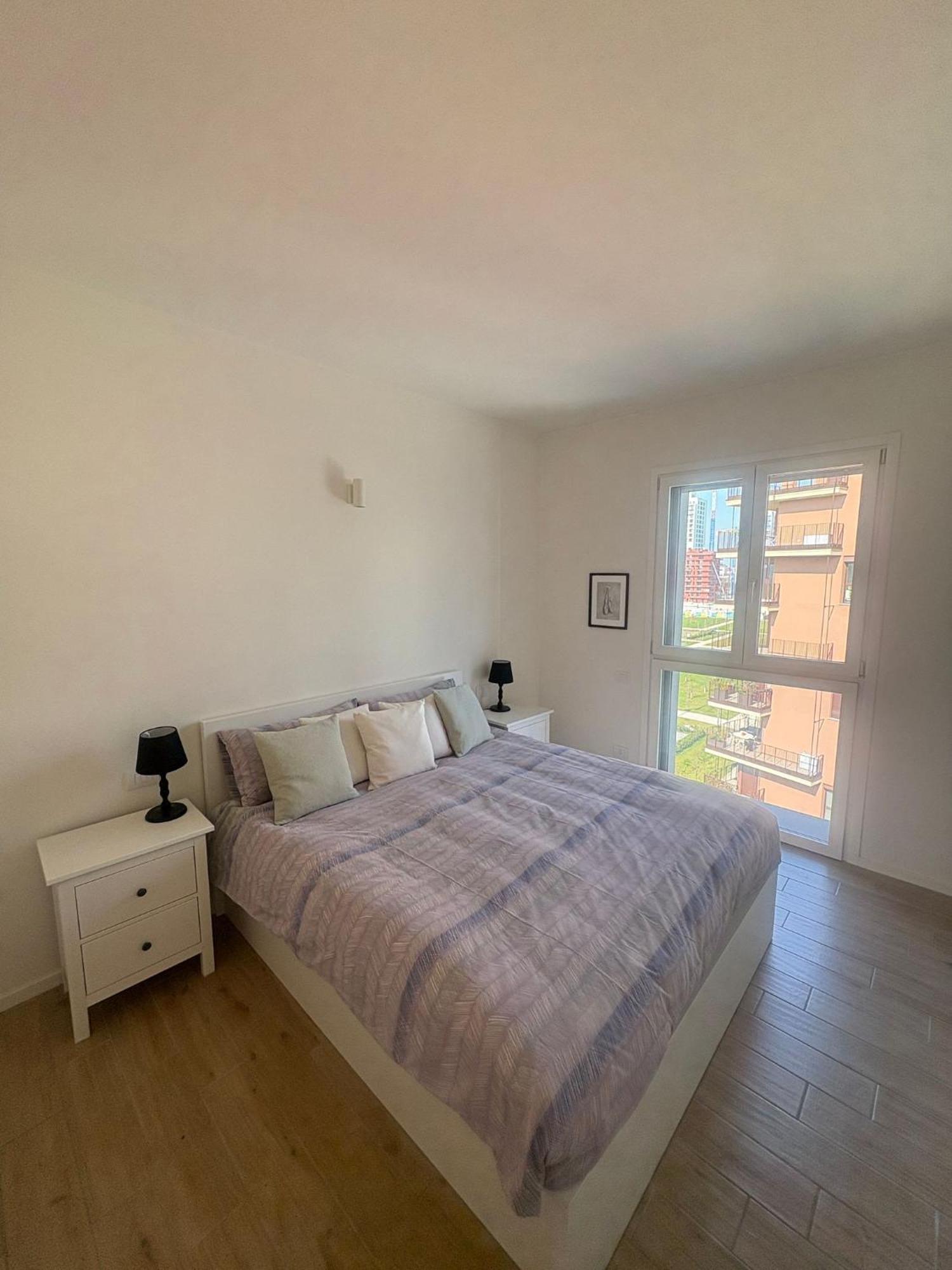 Panorama - Luminous With Private Garage * Milaan