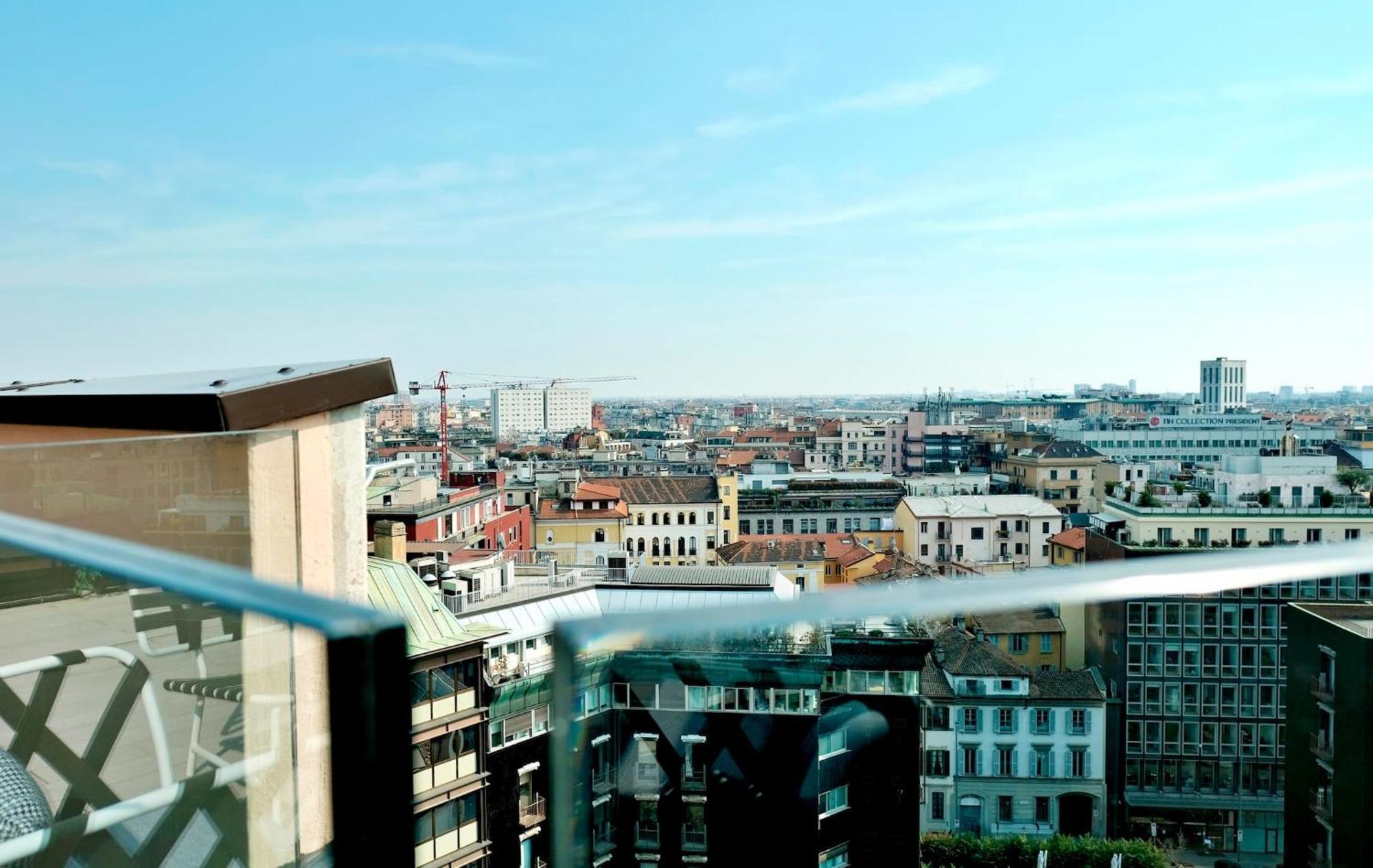 San Babila Tower With Panoramic Terrace Overlooking Duomo By Rentopolis