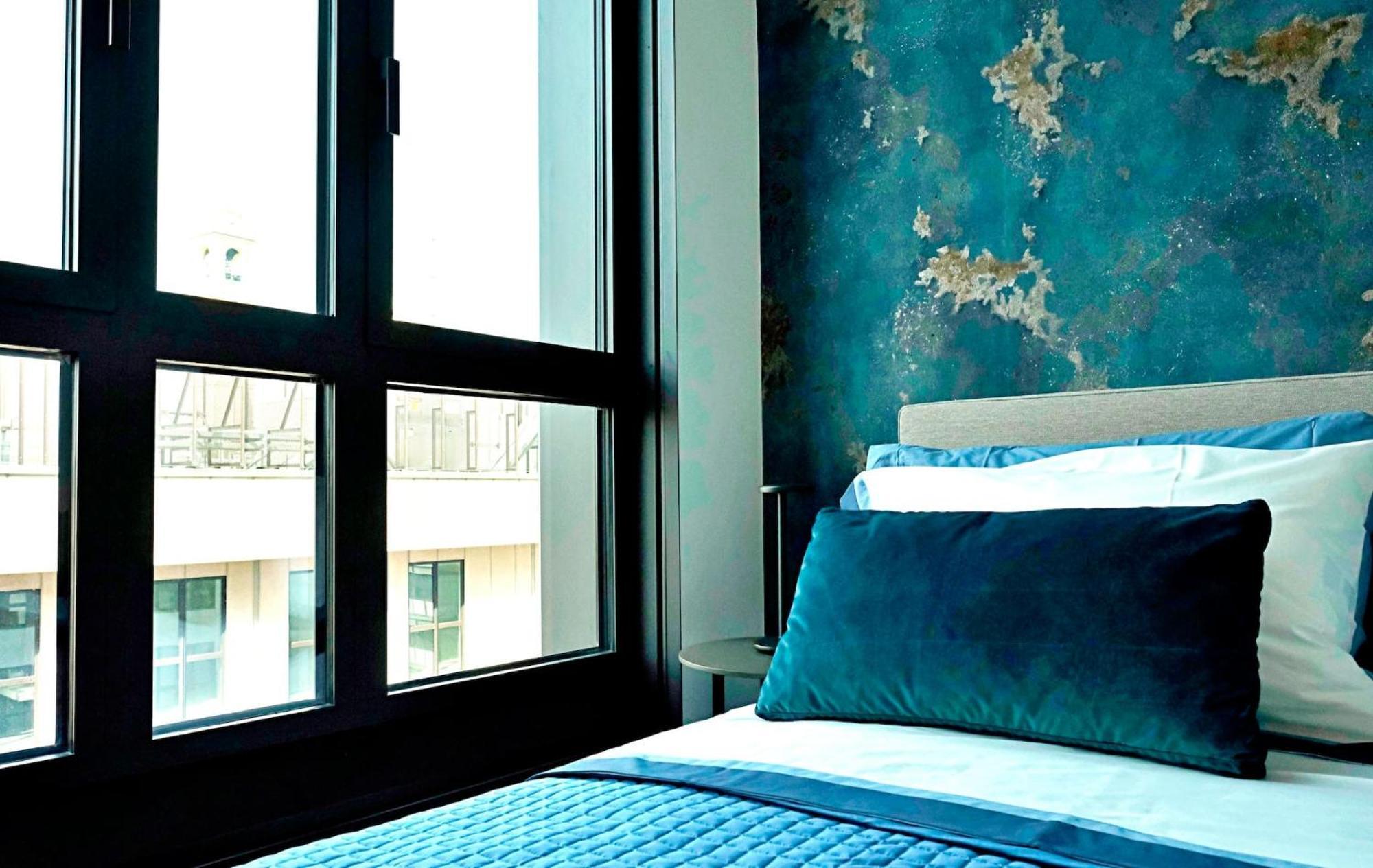 Apartment San Babila Tower With Panoramic Terrace Overlooking Duomo By Rentopolis Mailand