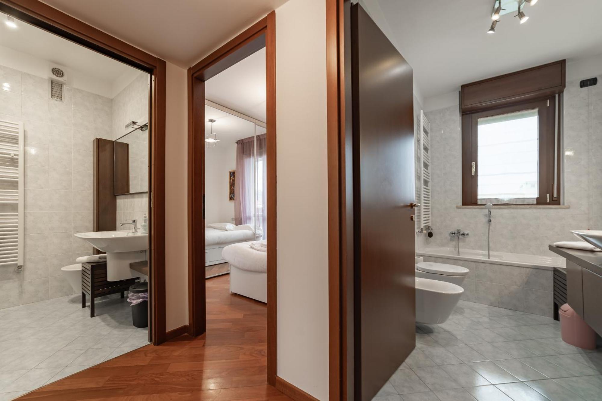 Appartamento 10 Minutes From Bocconi, Elegance And Comfort Milano