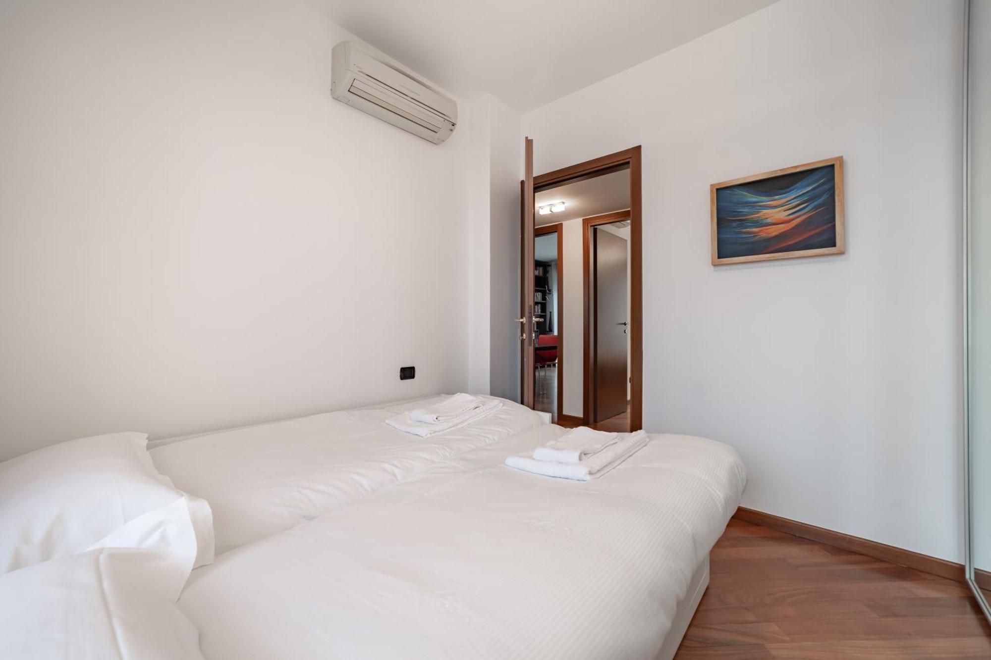 Appartamento 10 Minutes From Bocconi, Elegance And Comfort Milano