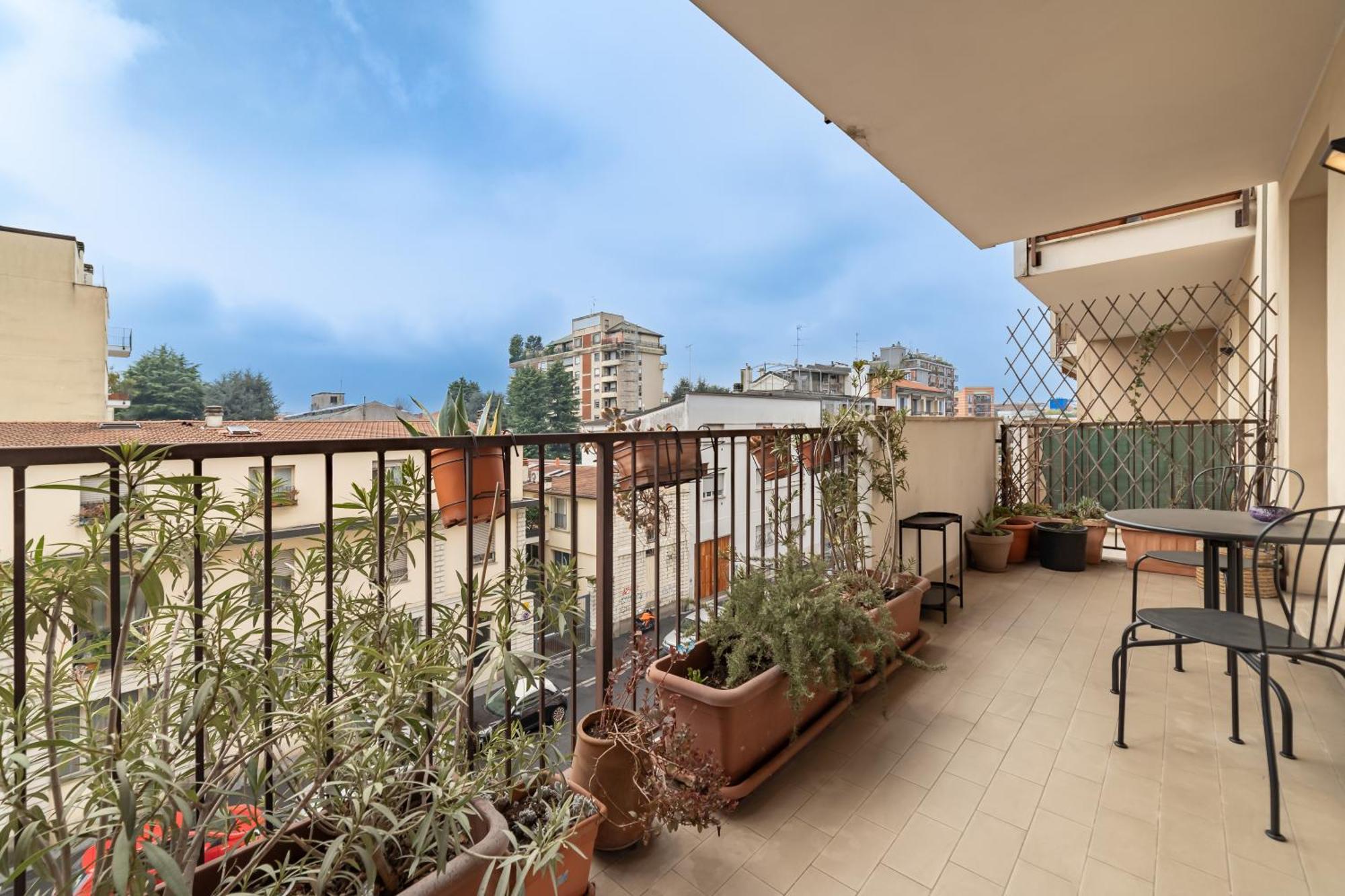 10 Minutes From Bocconi, Elegance And Comfort * Milano