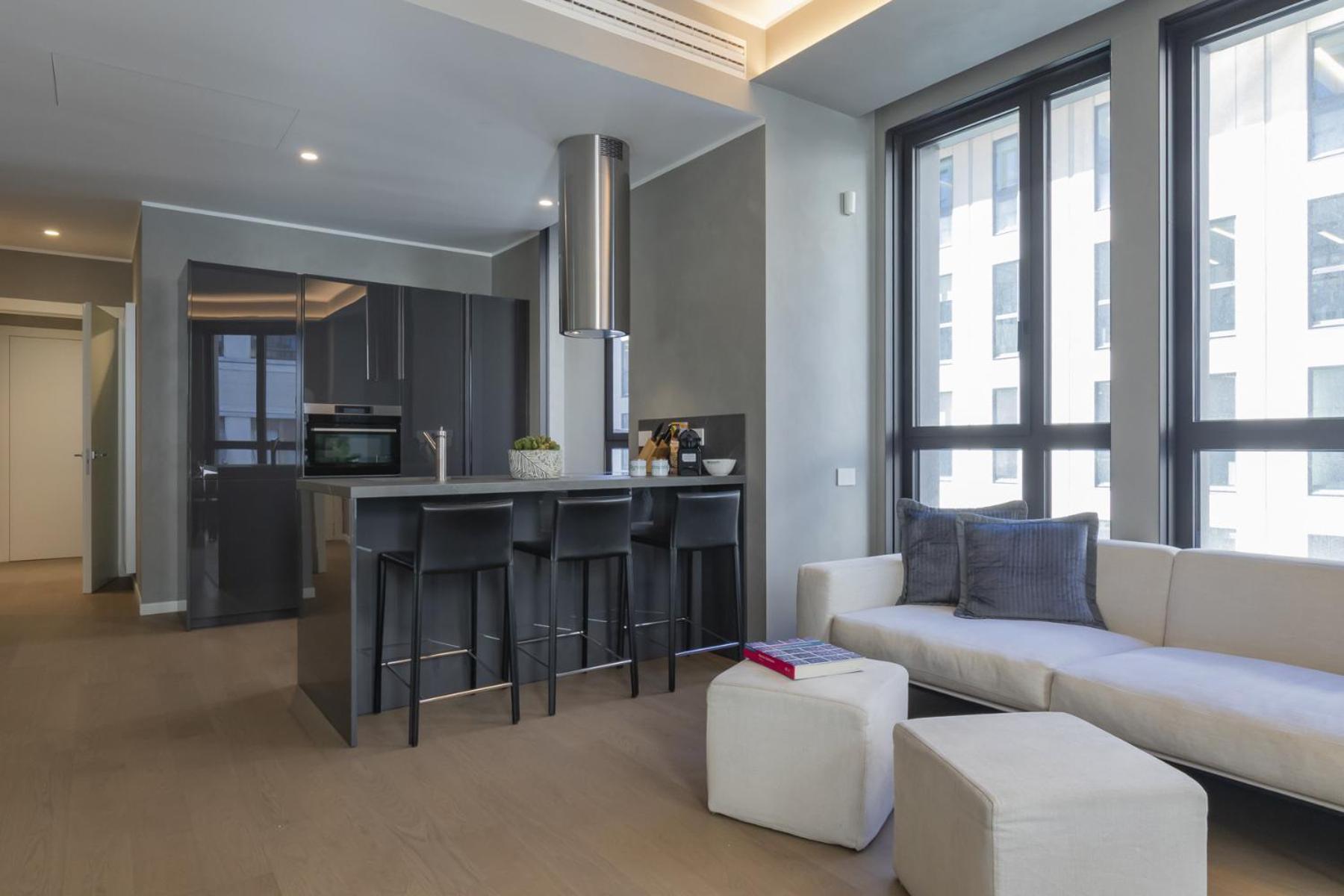 San Babila Tower With Panoramic Terrace Overlooking Duomo By Rentopolis Apartment