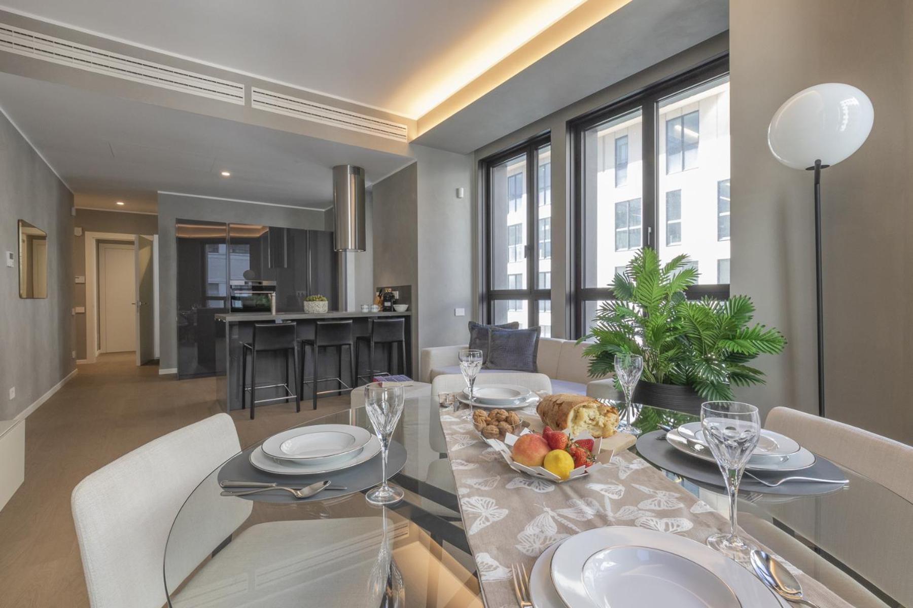 Apartment San Babila Tower With Panoramic Terrace Overlooking Duomo By Rentopolis