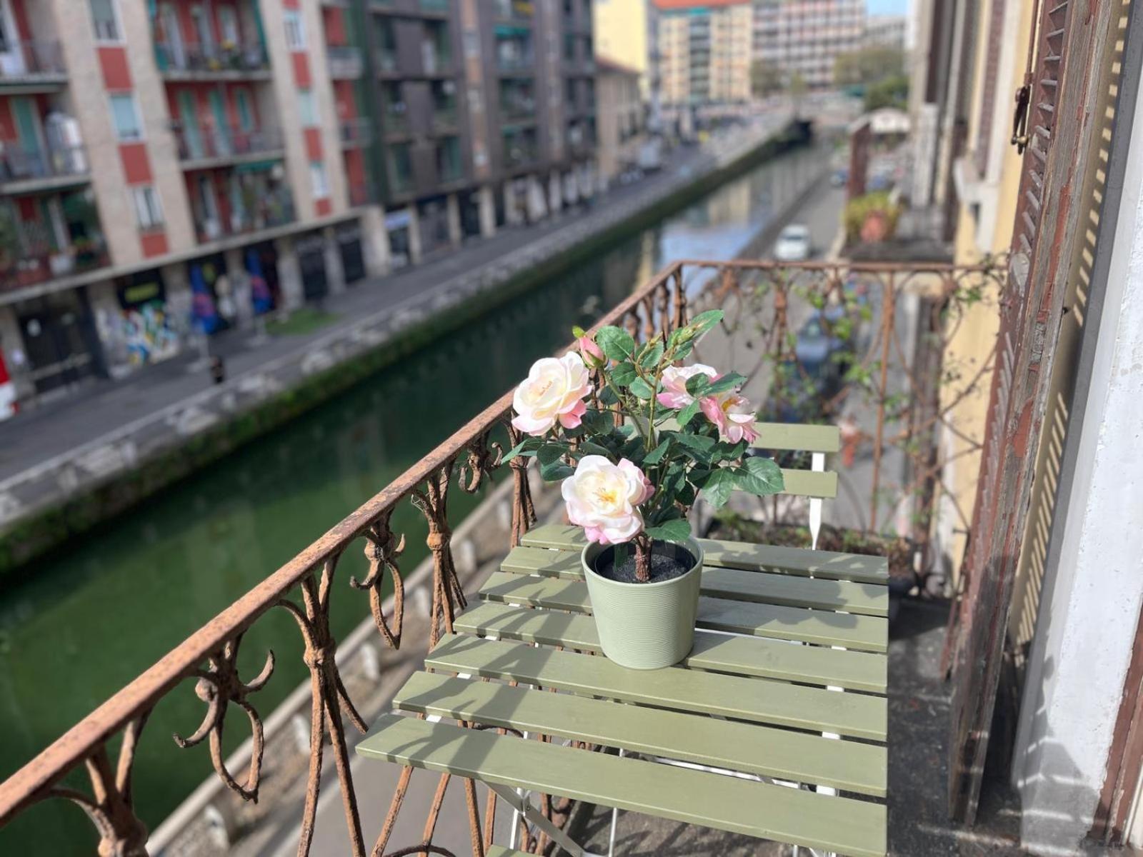Navigli Darsena - Luxury With Balcony Milano