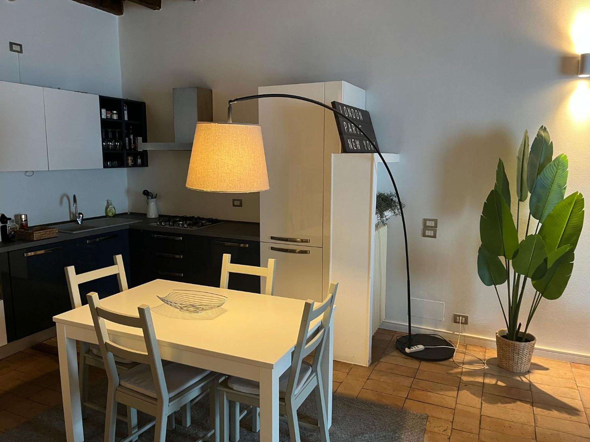Navigli Darsena - Luxury With Balcony * Milano