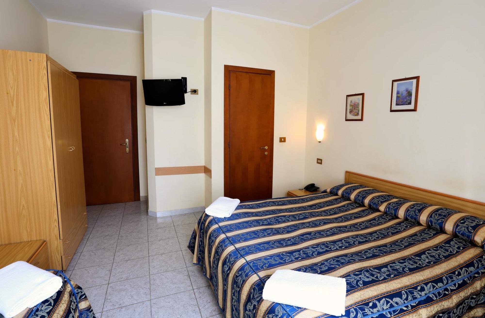Hotel Loreto 2*