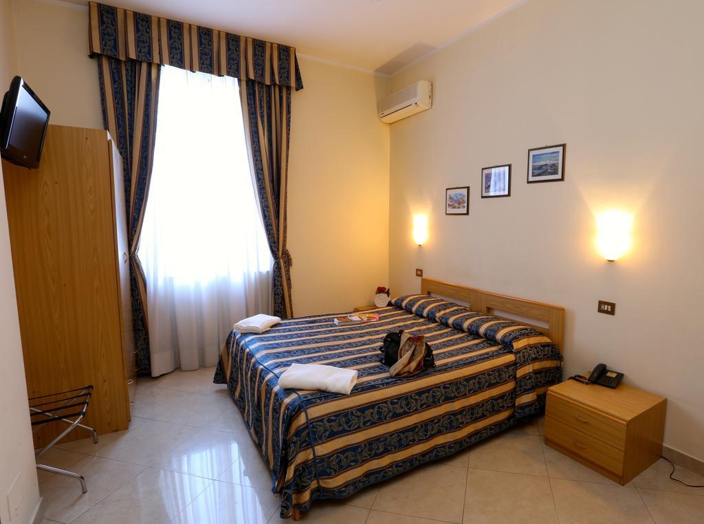 Loreto Hotel 2*