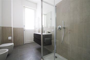 Royal Suites Hotel