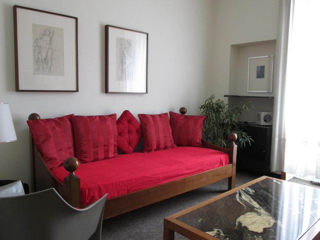 Domus Aparthotel Milan