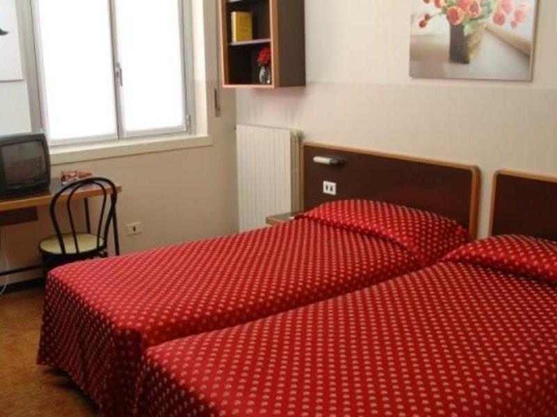 Ornato Dependanc Milan