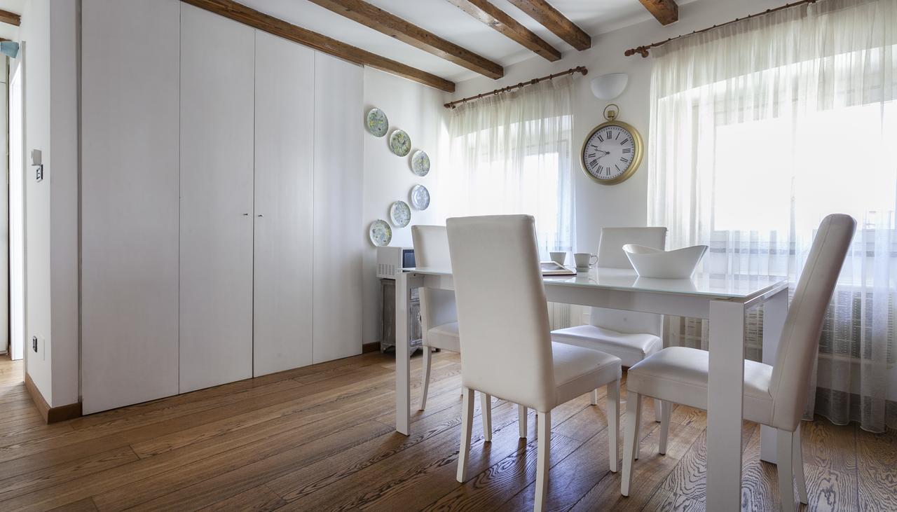 Italianway-corso Monforte Lejlighed *