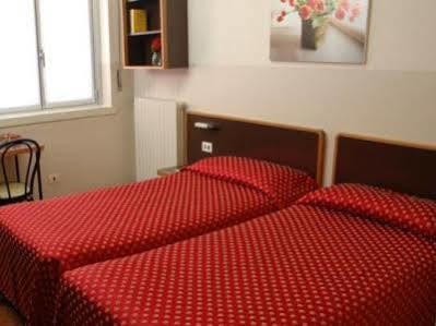 Ornato Dependanc Milan