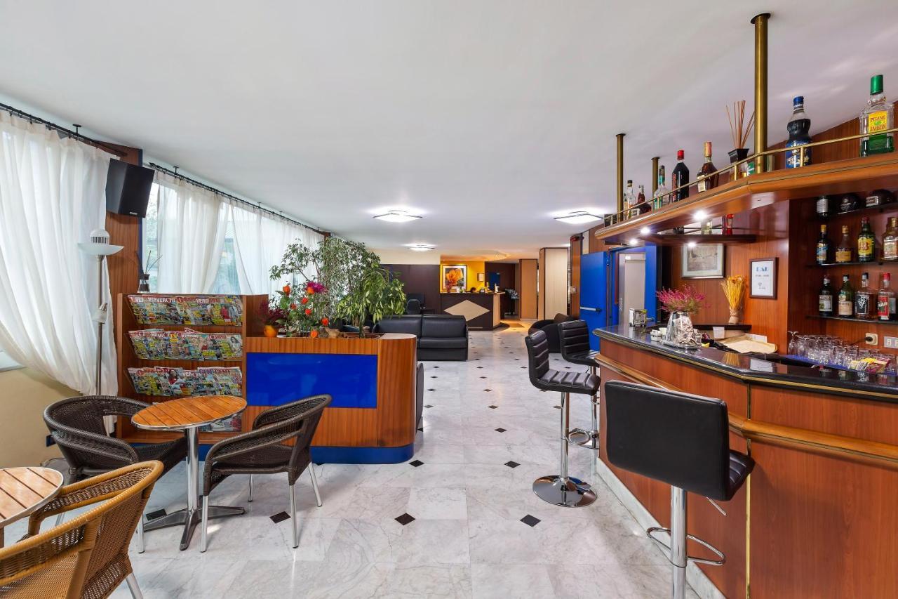 Ginosi Arizona Hotel Milan