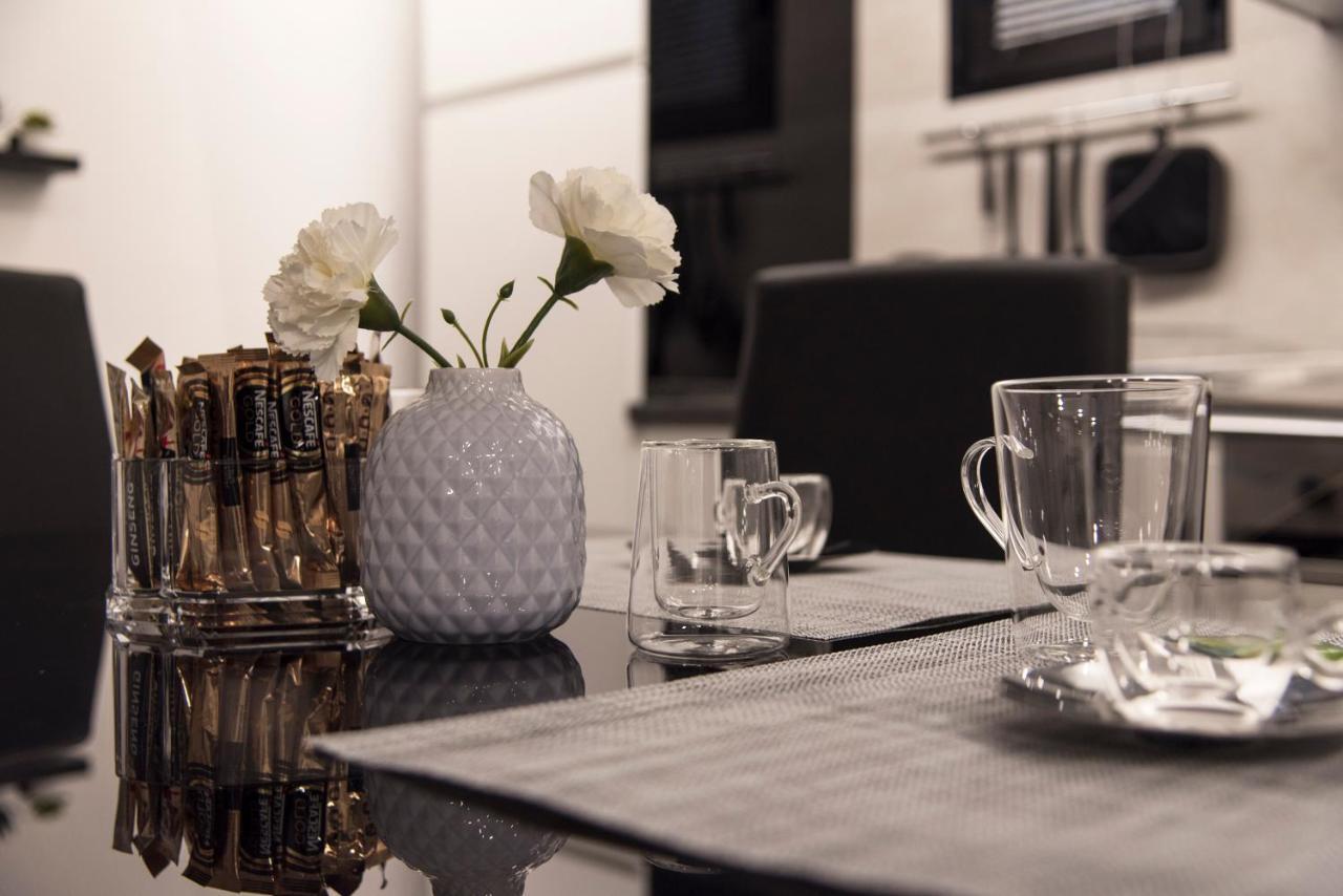 Apartment Youhosty - Ariberto 22 Milan