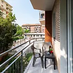 West Milan - Modern And Comfortable Apartment