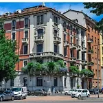 Milan City Center Luxury Apartment With Balcony