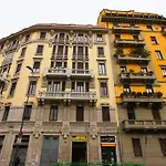 Ginger House Project, Boutique Art Apartment In Milan
