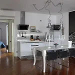 Appartamento Con Terrazzo Milano