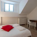 City Centre Apartment - 10 Minutes To Duomo - Free Wifi E Netflix