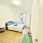 Camera Con Bagno Privato Interno - Zona Bocconi