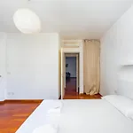 Cozy Flat 500M From Affori Fn!