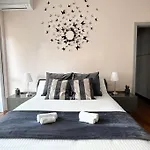 Bright Terrace-Garden Apartment
