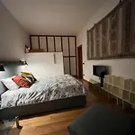 Home 10
