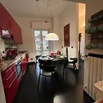 Home 10