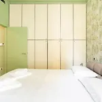 Milan City Center Luxury Apartment With Balcony