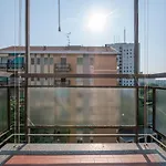 I Host Apartment - D\'Agrate 19