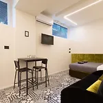 Pay60 -Crescenzago- Luxury Yellow House
