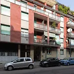 Cagnola Cozy Apartament With Balcony