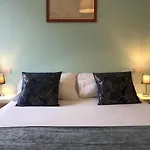 Orti Court Home