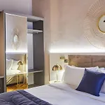 Milan Retreats Navigli
