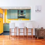 At Home - Turati/Porta Nuova Apartment
