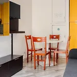 Joivy Stylish 2-Bed Flat, Easy Access To Centre