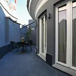Prestige Boutique Aparthotel - Piazza Duomo View
